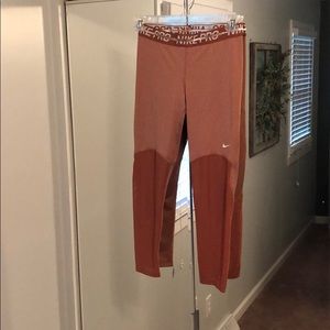 Nike 3/4 length dri fit yoga pant leggings